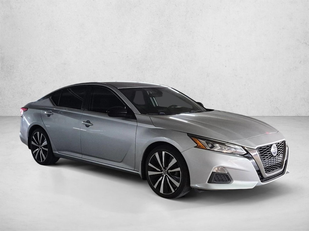 Used 2022 Nissan Altima 2.5 SR Sedan