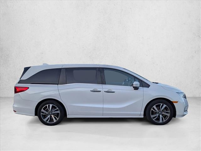 2022 Honda Odyssey Touring photo 4