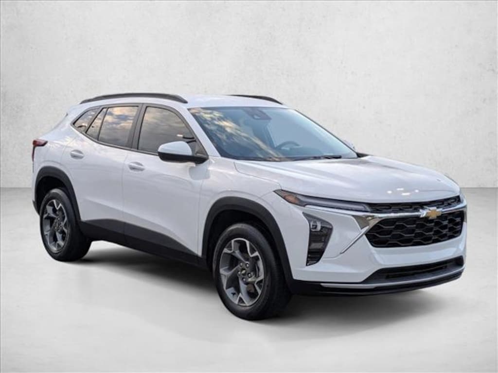 Used 2024 Chevrolet Trax LT SUV