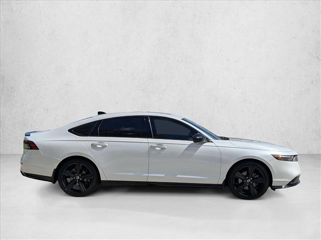 2023 Honda Accord Hybrid Sport-L photo 2