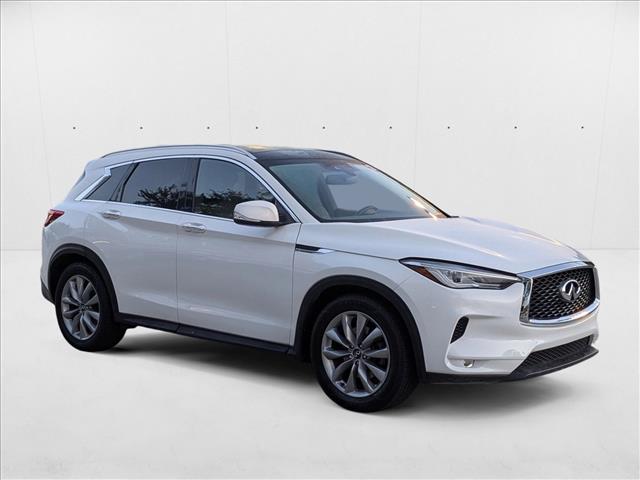 2021 Infiniti QX50 Luxe photo 3