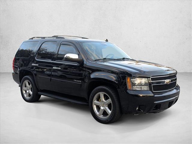 2011 Chevrolet Tahoe LT photo 3