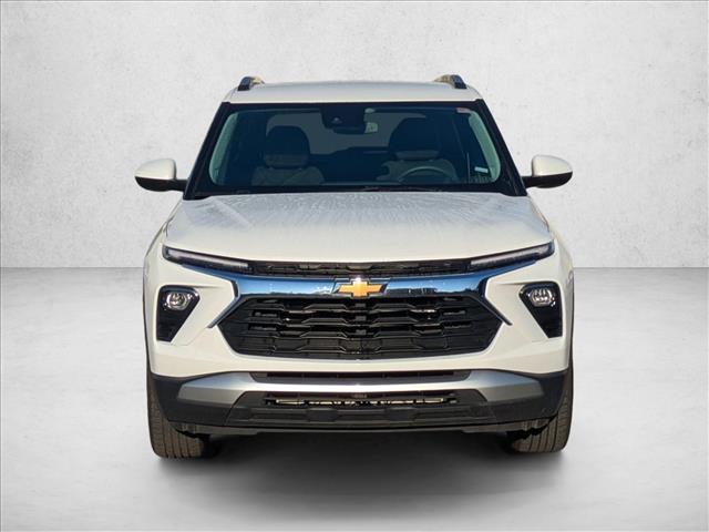 2024 Chevrolet Trailblazer LT photo 2