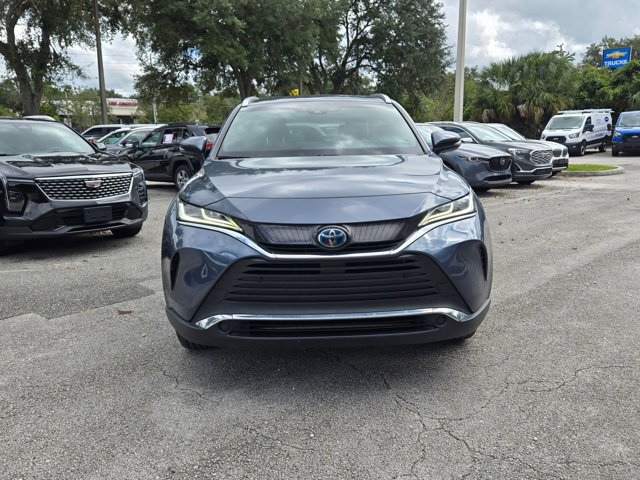 2021 Toyota Venza LE photo 2