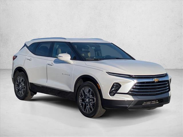 2024 Chevrolet Blazer Premier photo 2