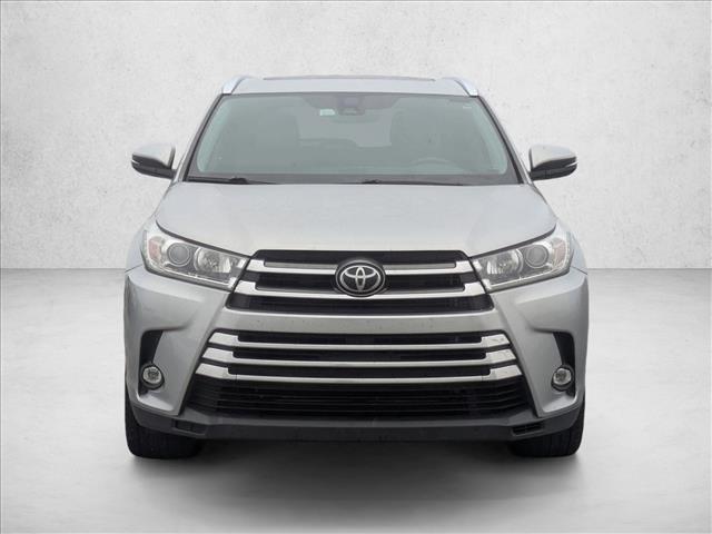 2019 Toyota Highlander Limited photo 2