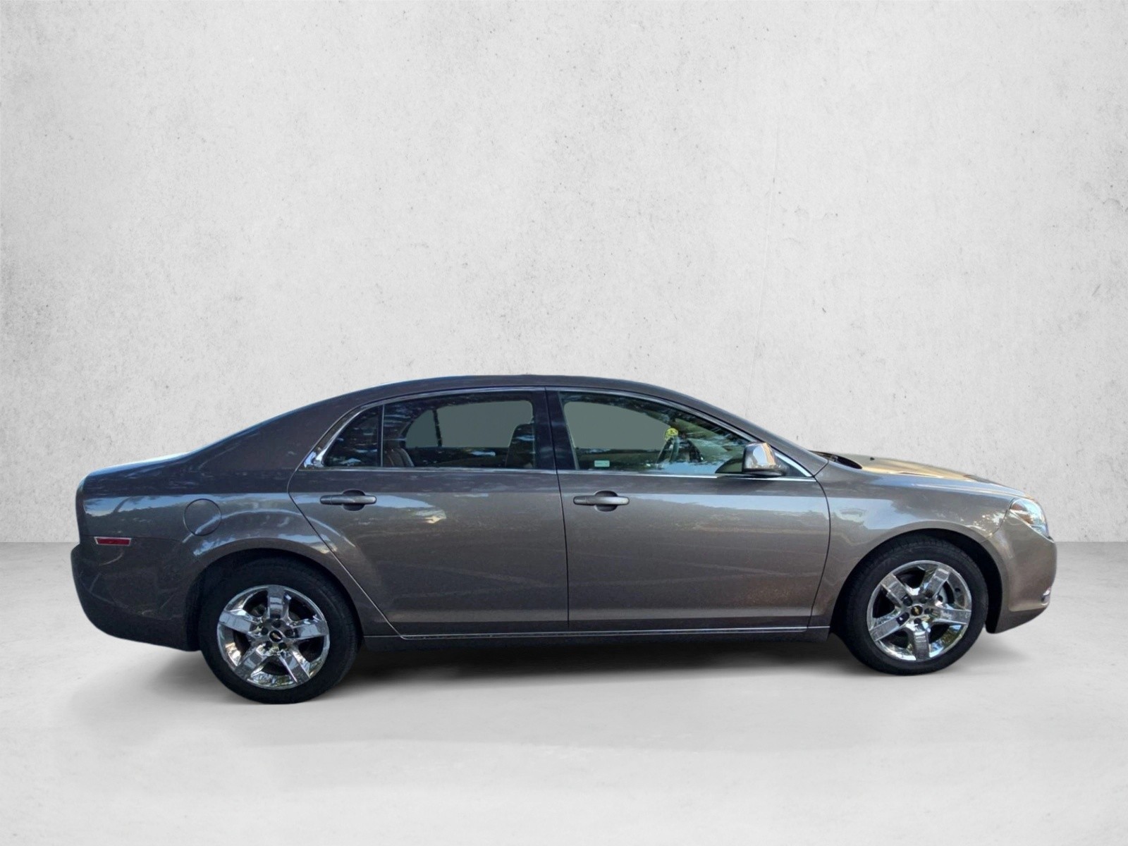 Used 2010 Chevrolet Malibu LT w/1LT Sedan