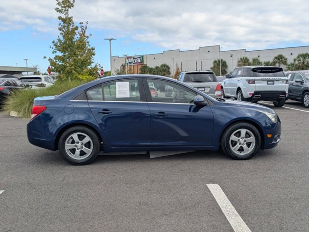 Used 2013 Chevrolet Cruze 1LT Sedan