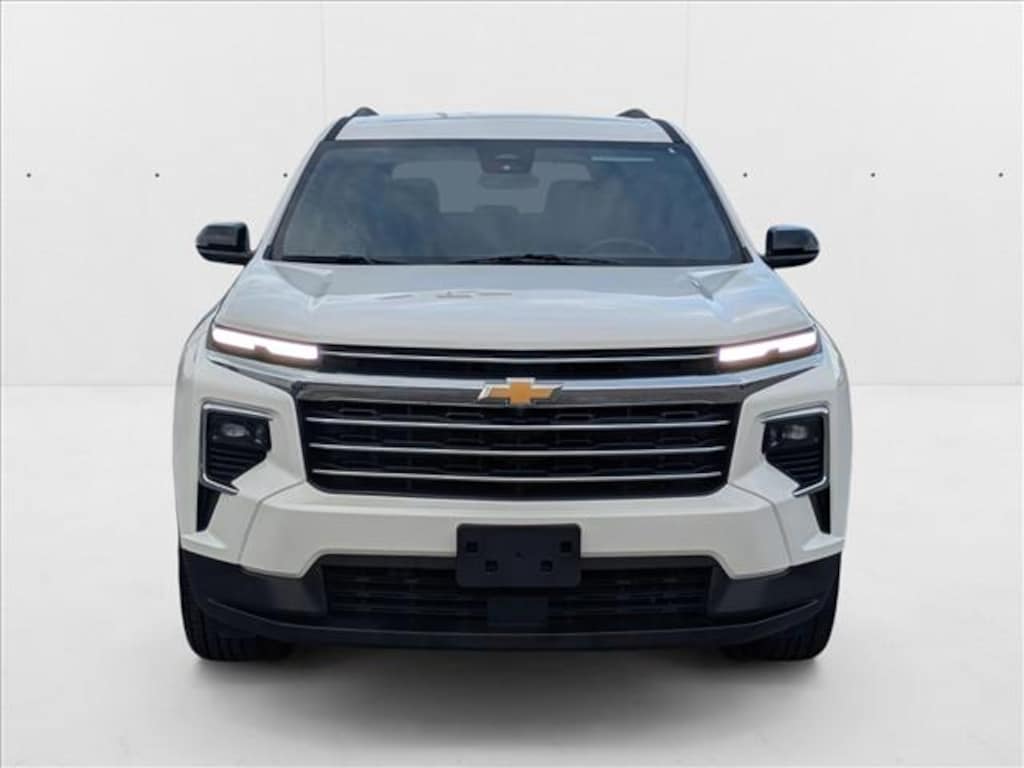 Used 2024 Chevrolet Traverse FWD LT SUV