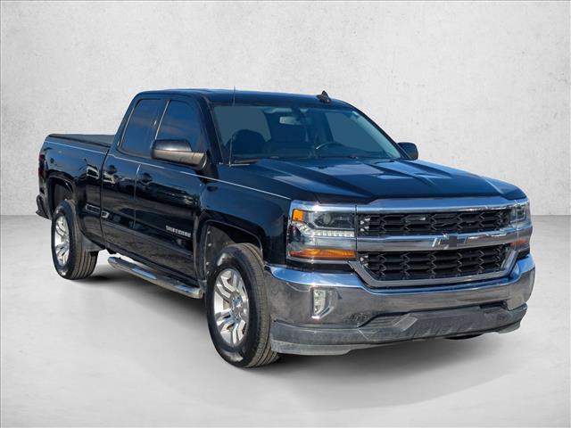 2017 Chevrolet Silverado 1500 LT photo 3