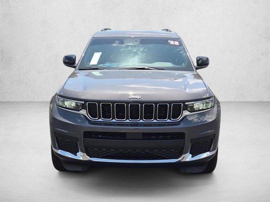 Used 2025 Jeep Grand Cherokee L Laredo SUV