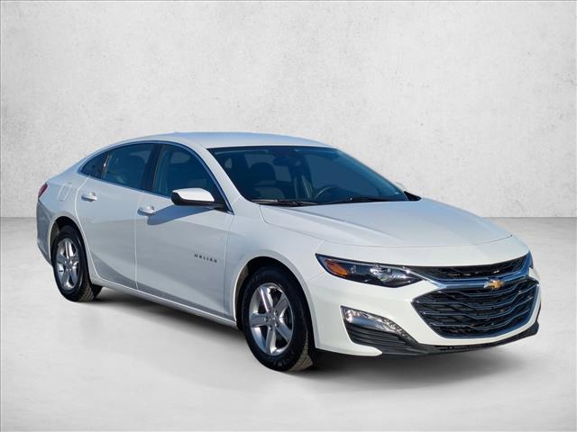 2023 Chevrolet Malibu 1LT photo 3