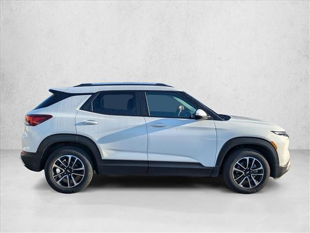 2024 Chevrolet Trailblazer LT photo 3