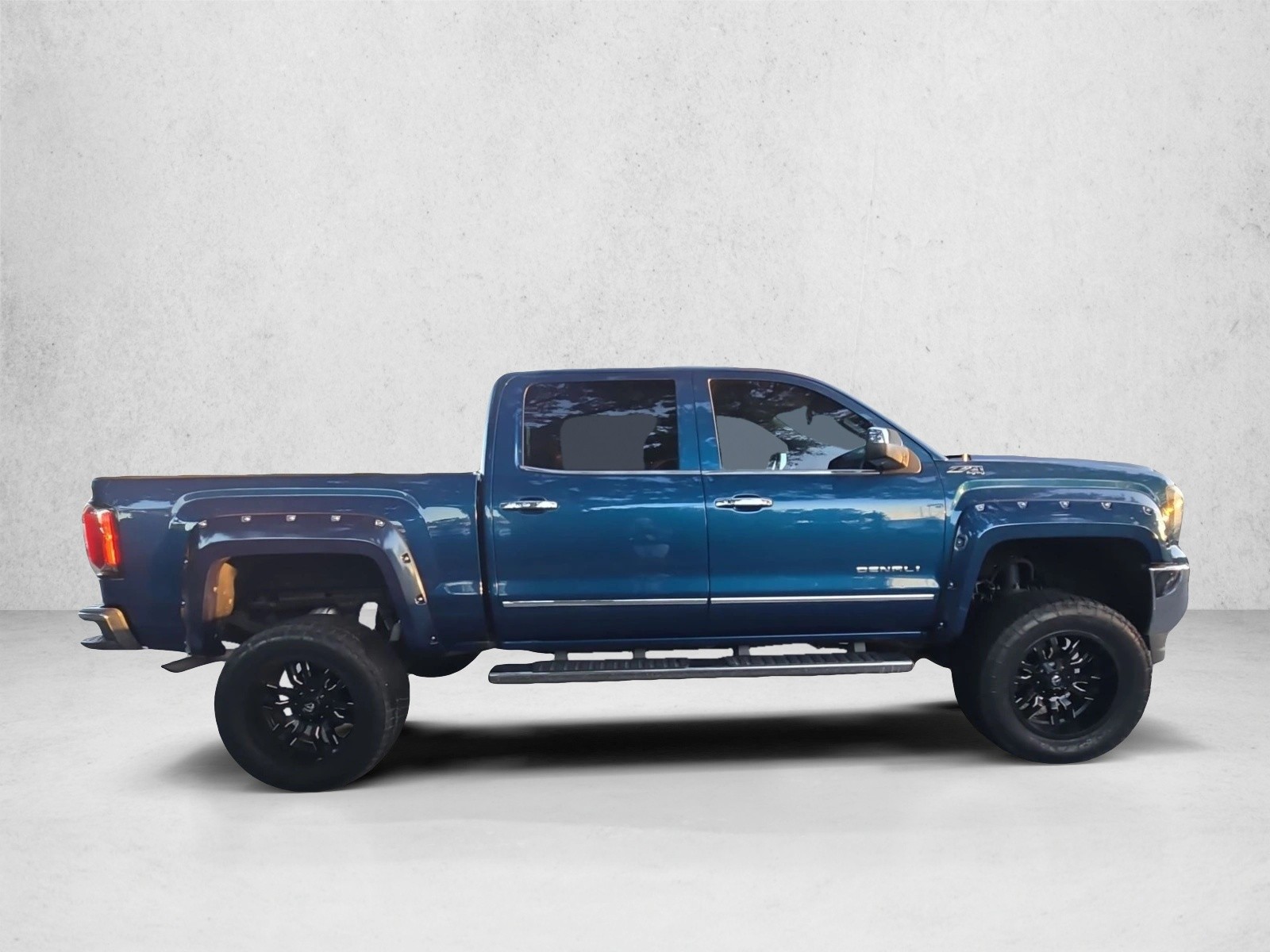 Used 2018 GMC Sierra 1500 SLT Truck Crew Cab