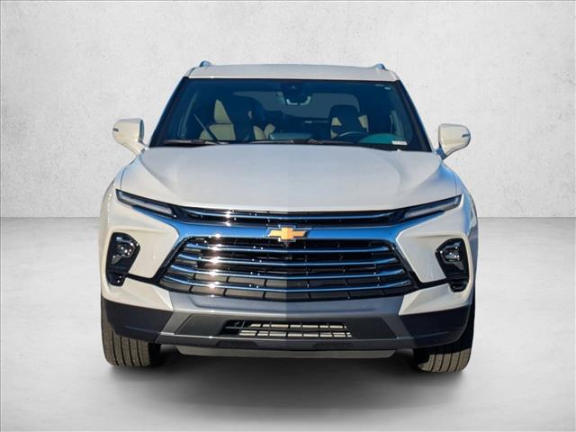 2024 Chevrolet Blazer Premier photo 2
