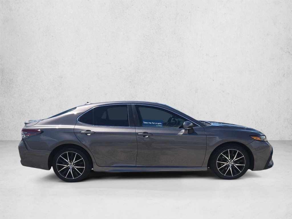 Used 2023 Toyota Camry SE Sedan