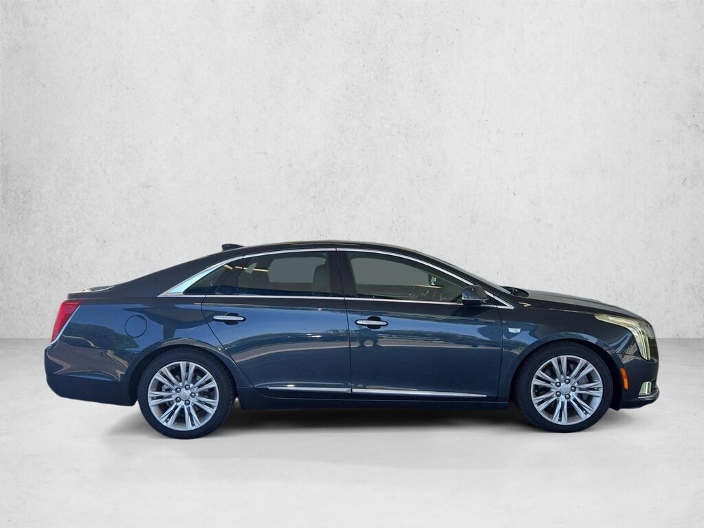 Used 2018 CADILLAC XTS Luxury Sedan