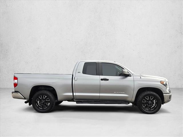 2018 Toyota Tundra SR5 photo 4