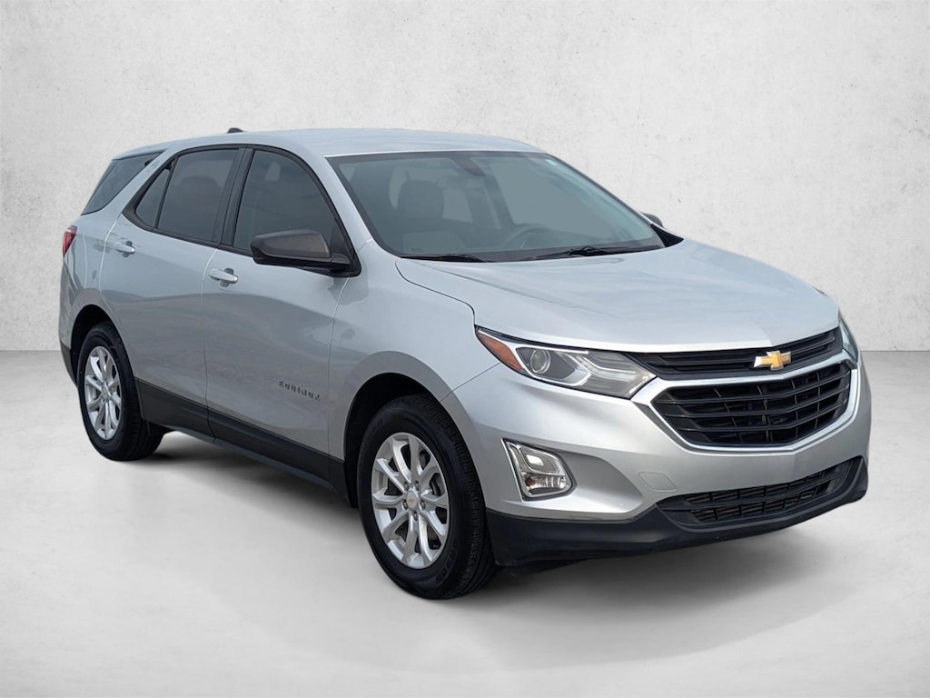 Used 2018 Chevrolet Equinox LS SUV