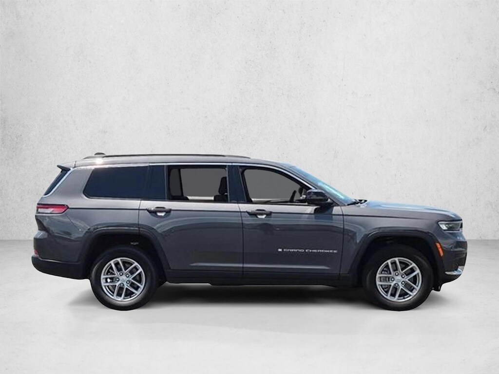 Used 2025 Jeep Grand Cherokee L Laredo SUV