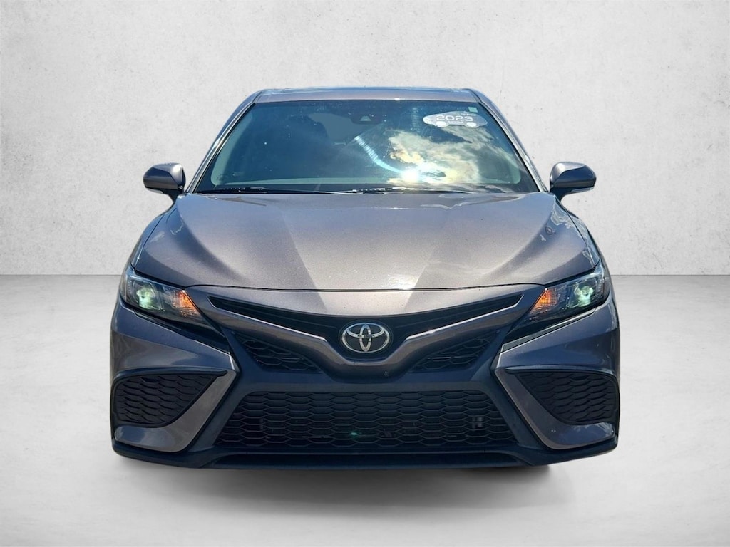 Used 2023 Toyota Camry SE Sedan