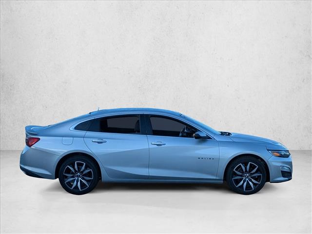 2022 Chevrolet Malibu RS photo 4