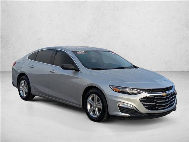 2020 Chevrolet Malibu LS photo 3