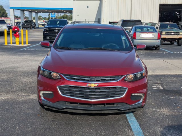 2017 Chevrolet Malibu 1LT photo 2