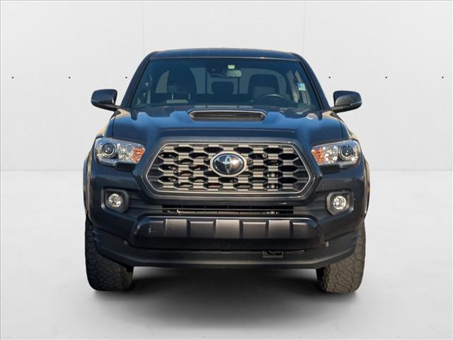 2022 Toyota Tacoma TRD Sport photo 2