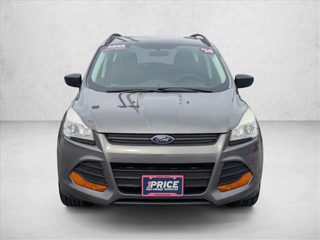 2014 Ford Escape S photo 2
