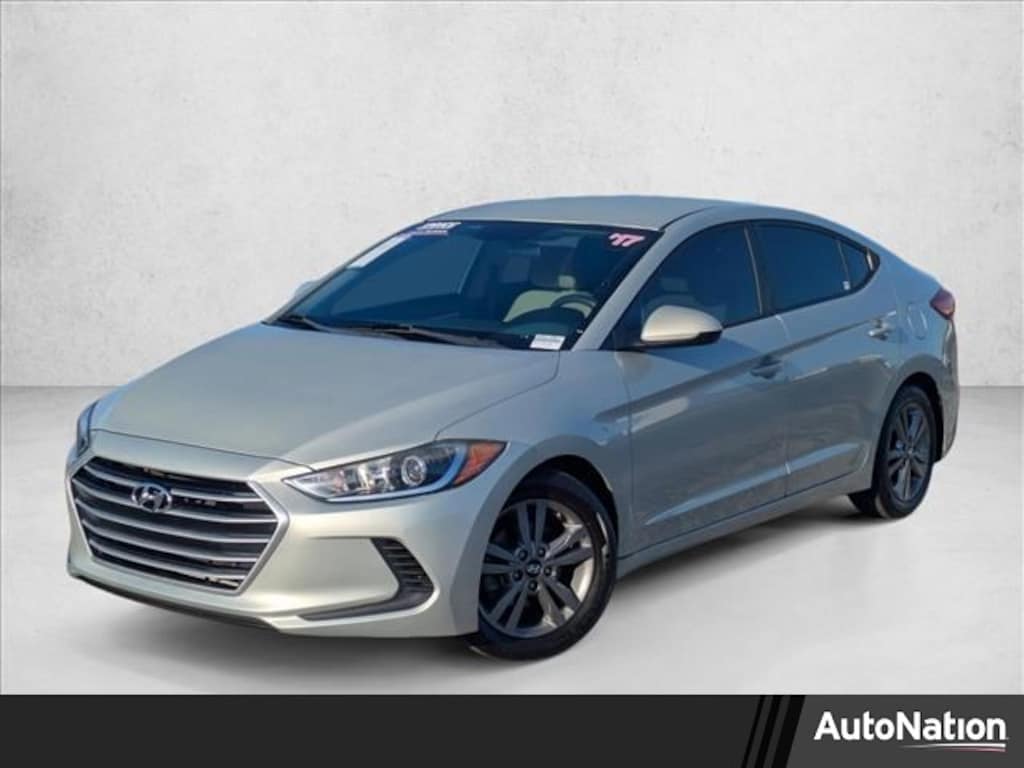Used 2017 Hyundai Elantra SE Sedan