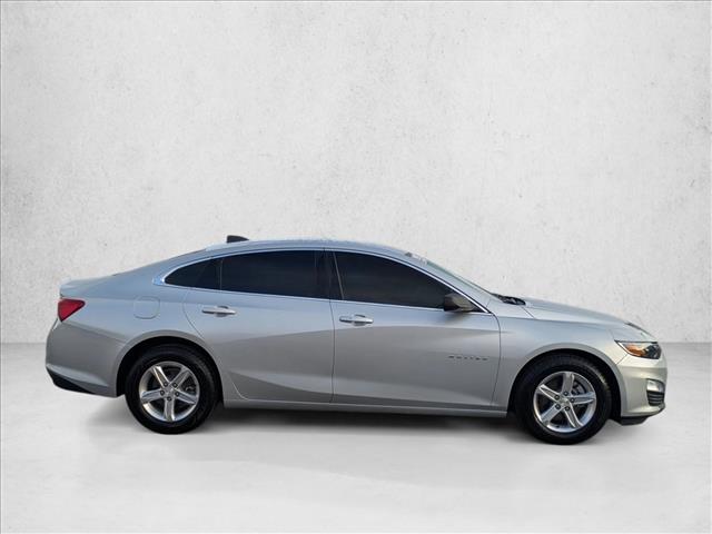 2020 Chevrolet Malibu LS photo 4