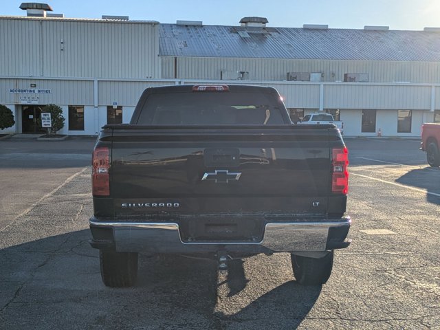 2017 Chevrolet Silverado 1500 LT photo 4