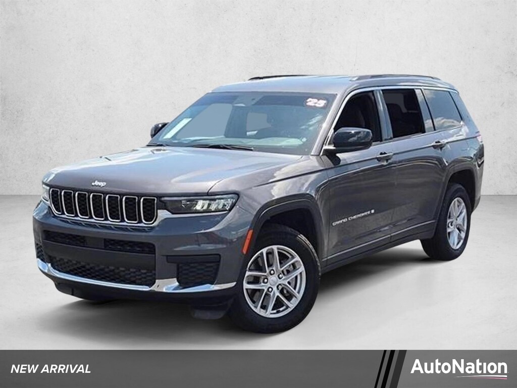 Used 2025 Jeep Grand Cherokee L Laredo SUV