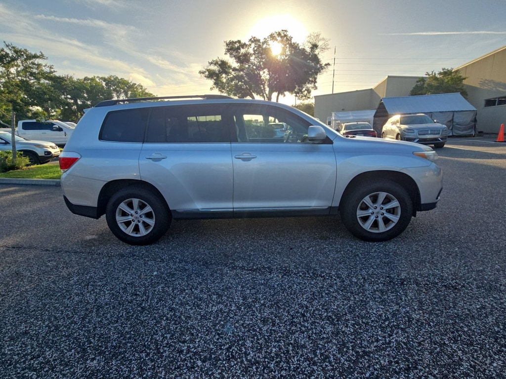 Used 2013 Toyota Highlander SUV