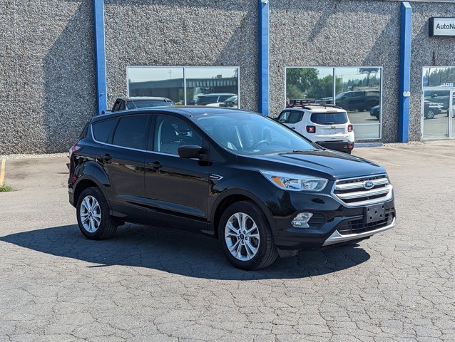 2017 Ford Escape SE photo 3