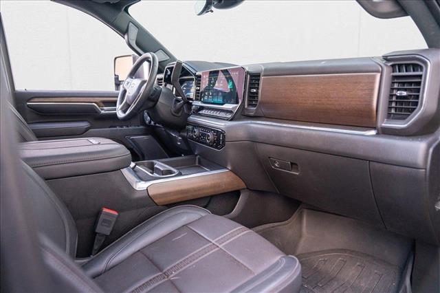 2024 Chevrolet Silverado 2500HD High Country photo 3