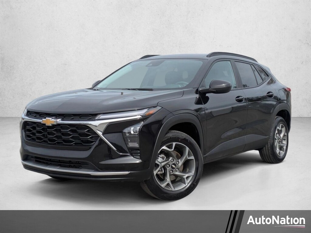 Used 2025 Chevrolet Trax LT SUV