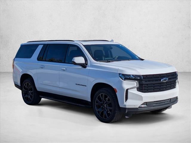 2023 Chevrolet Suburban RST photo 3