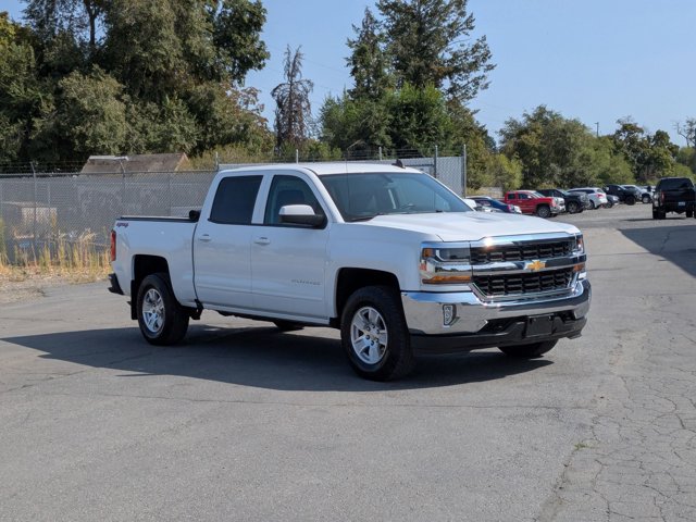 2018 Chevrolet Silverado 1500 LT photo 3