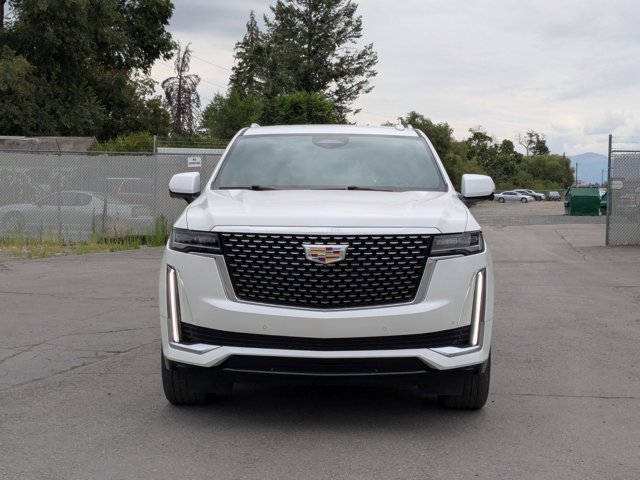 2022 Cadillac Escalade Luxury photo 2