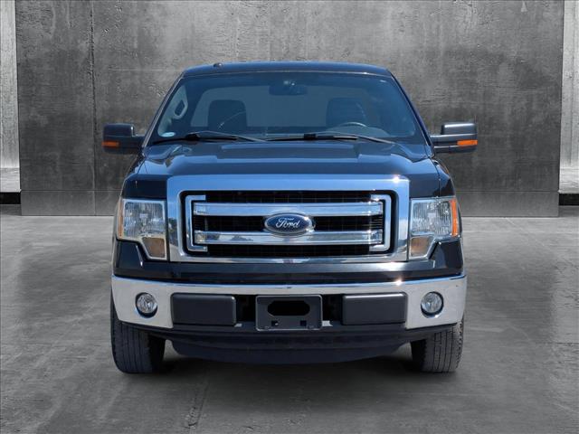 2013 Ford F-150 XLT photo 2
