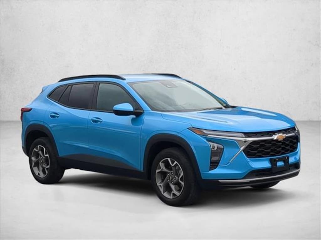 Certified 2025 Chevrolet Trax LT SUV