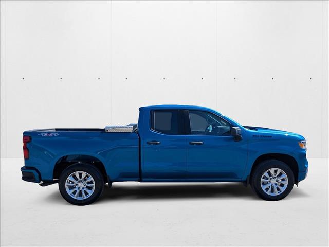 2024 Chevrolet Silverado 1500 Custom photo 4