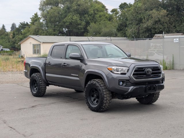 2018 Toyota Tacoma SR5 photo 3