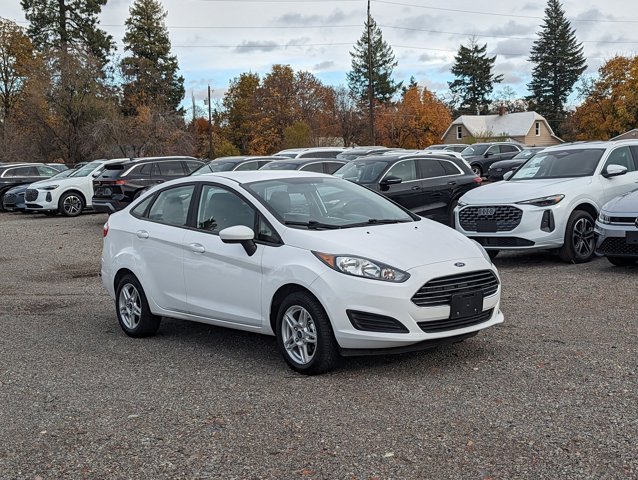 2019 Ford Fiesta SE photo 2