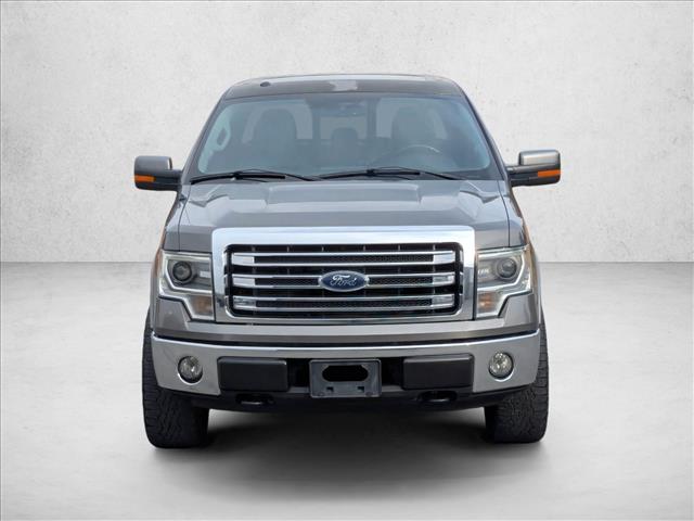 2013 Ford F-150 Lariat photo 2