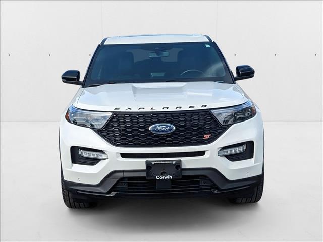 2022 Ford Explorer ST photo 2