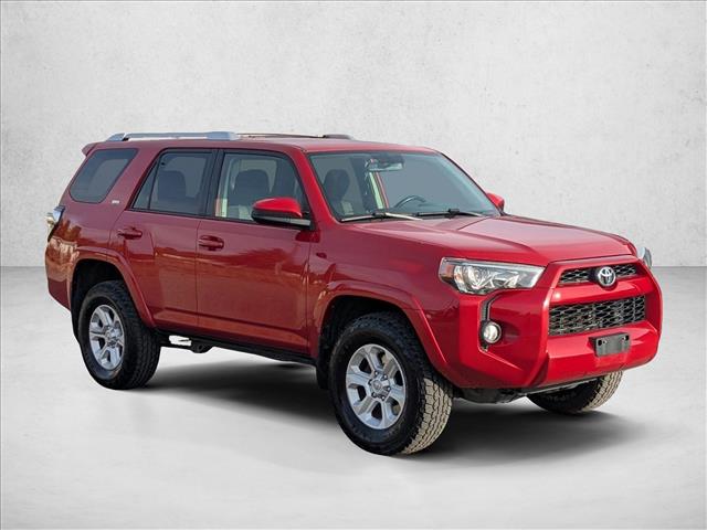 2017 Toyota 4Runner SR5 photo 3