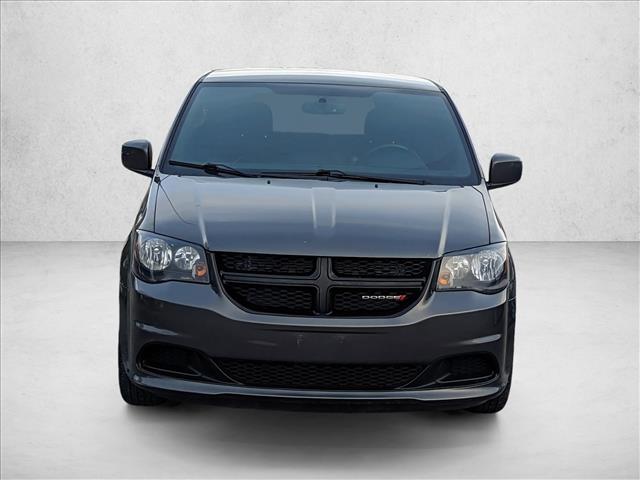 2017 Dodge Grand Caravan SE Plus photo 2